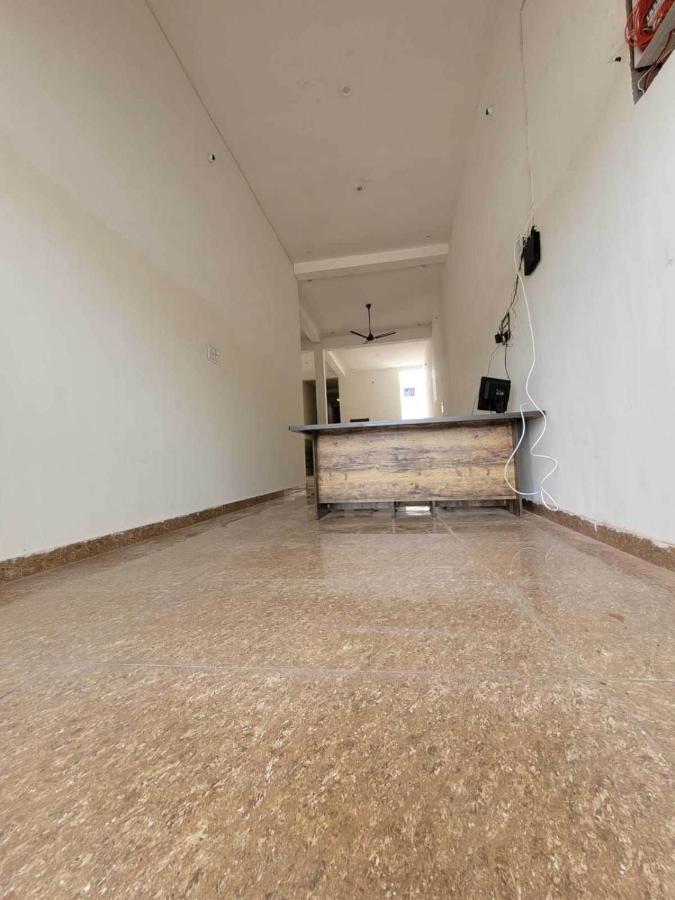 Oyo Hotel Hastinapur Palace Meerut Dış mekan fotoğraf